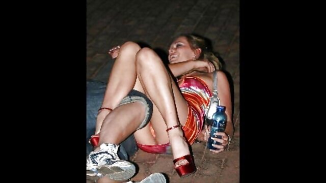 Dominación lesbiana magi porno